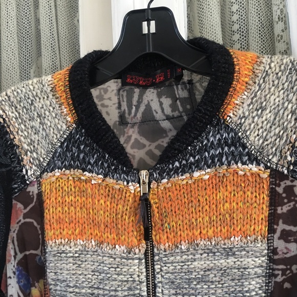 HP: LULU H Paris Zip Front Top - Size M - Picture 3 of 8